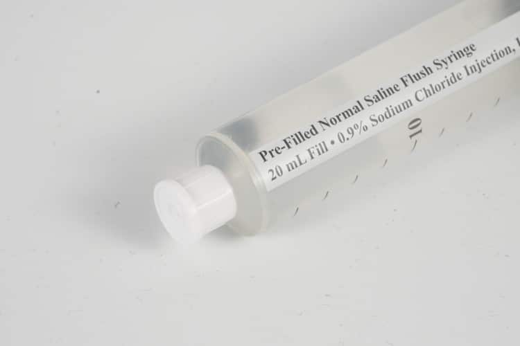 Dosage-Accuracy-Comparison-Traditional-vs-Pre-filled