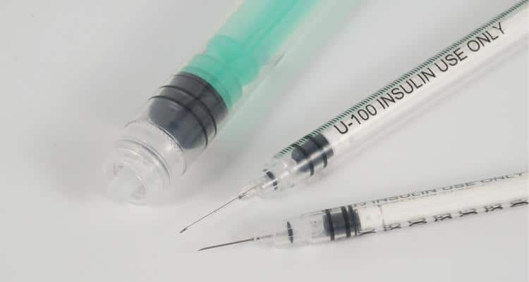 Safety-Engineered-Retractable-Needle-Syringe-Technology-Innovation