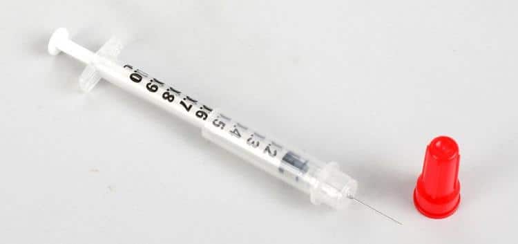 environmentally-friendly-smart-syringe-design