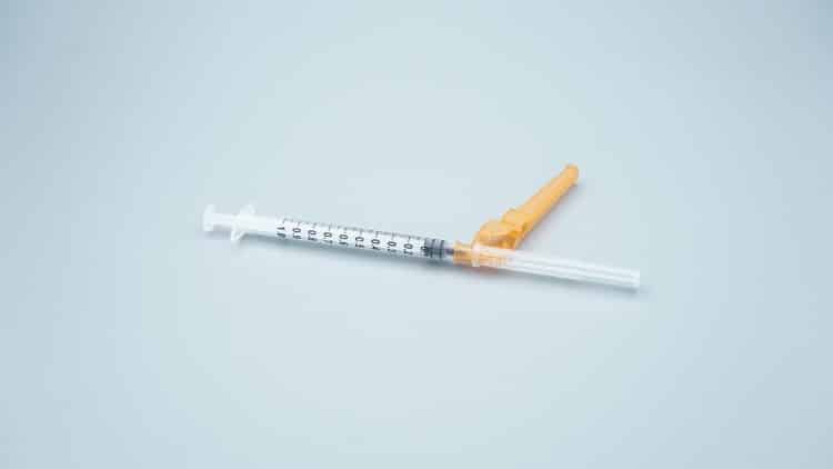 needle-safety-shield-covering-after-injection
