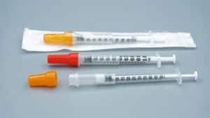 diabetes-patient-self-injection-home-care-routine