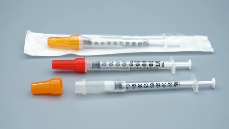 diabetes-patient-self-injection-home-care-routine