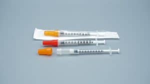 Emergency-first-aid-kit-with-supplies-for-insulin-injection-complications
