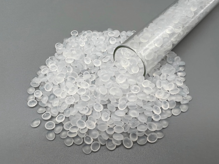 polypropylene-polystyrene-polycarbonate-veterinary-syringe-material-properties-comparison