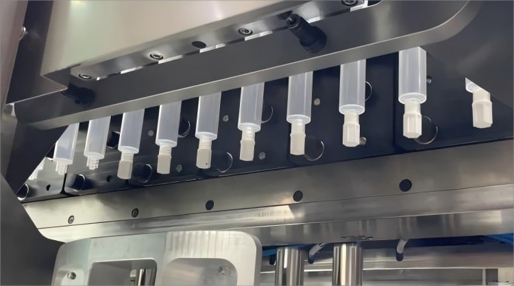 Medical-Device-Quality-Control-Pre-filled-Syringe-Inspection-Process