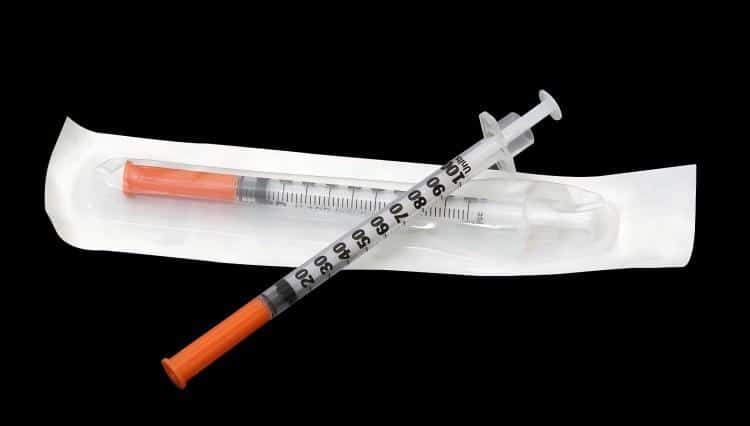 diabetes-patient-insulin-injection-chronic-disease-treatment-healthcare-demand