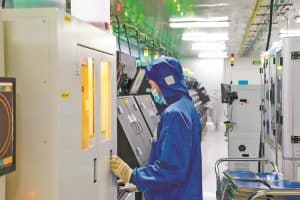 syringe-manufacturer-supply-chain-hero