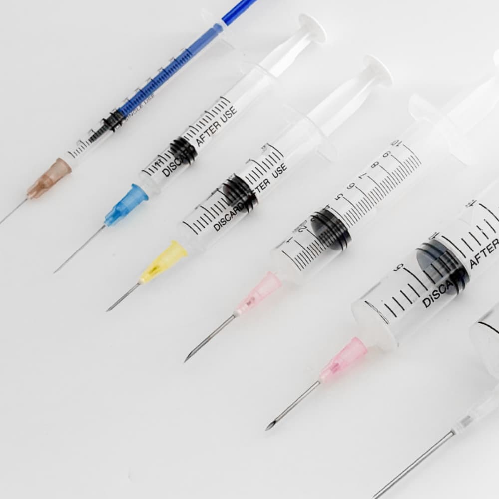 color coded disposable veterinary syringes