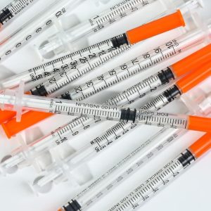 u100 insulin syringes multiple 1ml orange caps sterile packaging