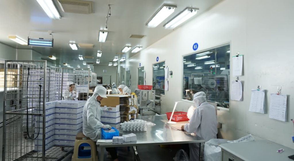 high speed medical syringe blister packaging equipment