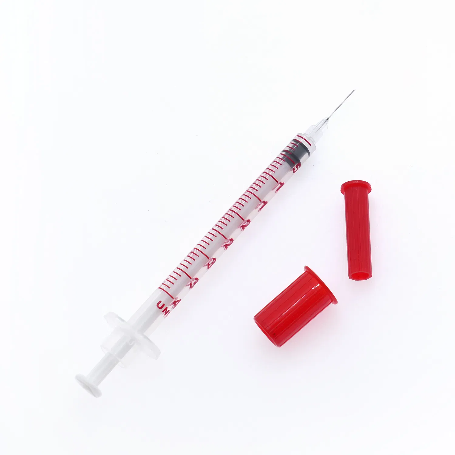 Insulin syringe with red color-coded cap featuring ultra-fine 29G 30G 31G 32G needle for pain-free injection