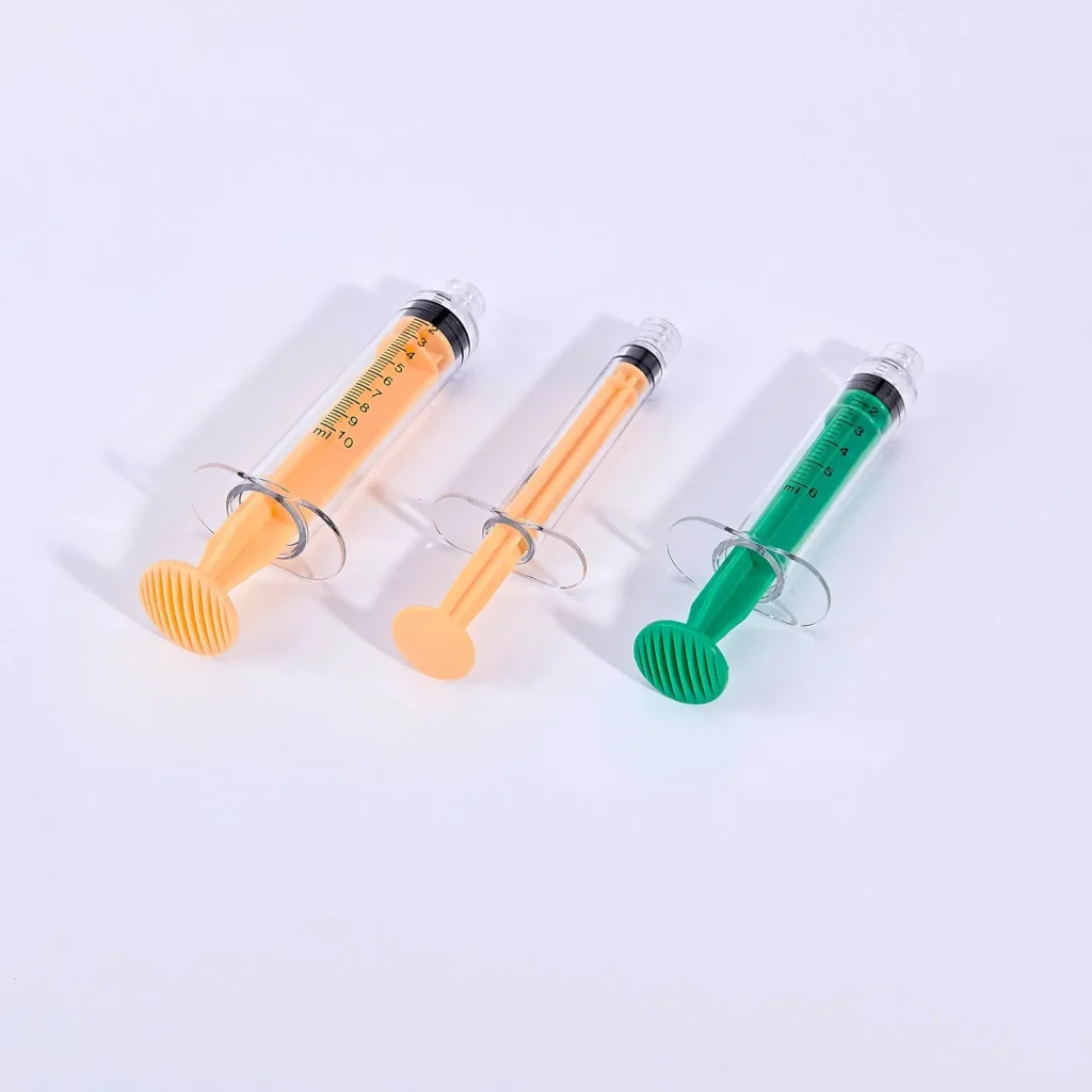 Light green 6ml polycarbonate syringe with luer slip tip and smooth plunger action