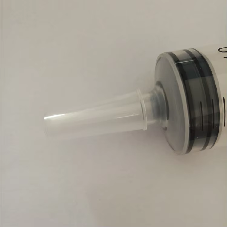 How to Choose the Right Irrigation Syringe for Medical Procedures sterile catheter tip syringe designed for secure tubing connection