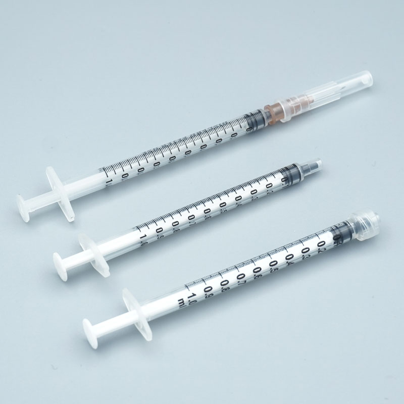 Front view of 1ml Luer Lock syringe no needle clear barrel
