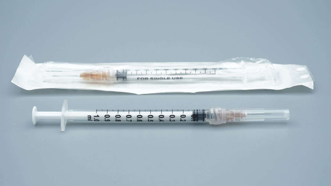 1ml disposable sterile syringe sealed in individual blister packaging