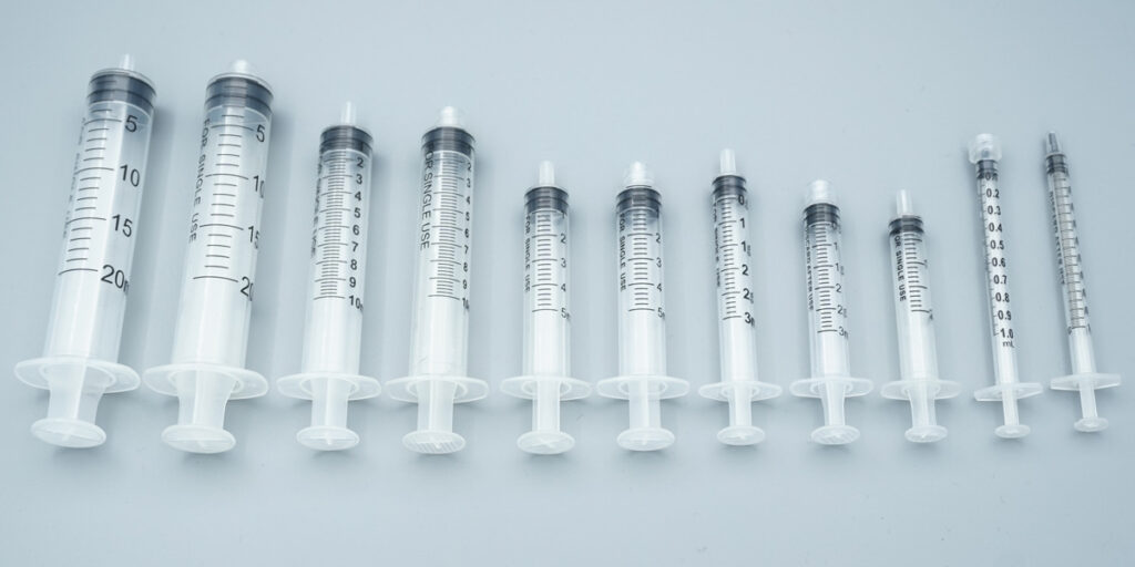 Why Do Most Syringe Buyers Choose Custom Medical Syringes Instead of Wholesale? Understanding the Customer Profile